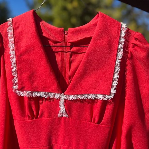 Vintage Gown - Picture 2 of 8